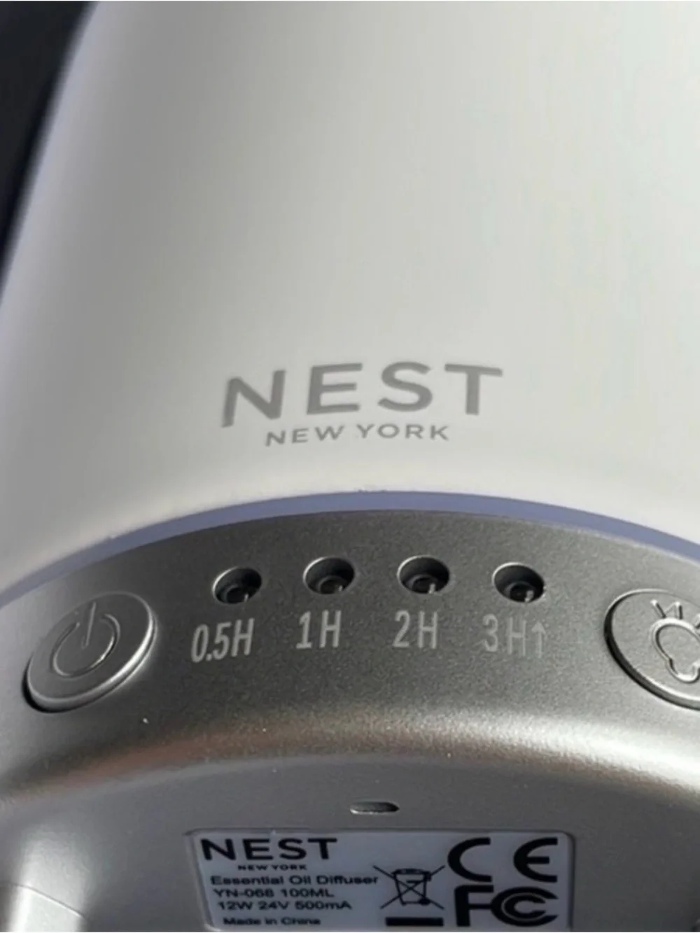 NEST Fragrances White Ultrasonic Wellness Diffuser Kit